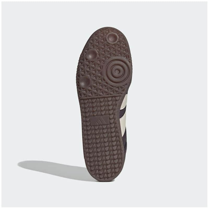 adidas Unisex Freestyle Indoor Sneaker - Lightweight & Durable